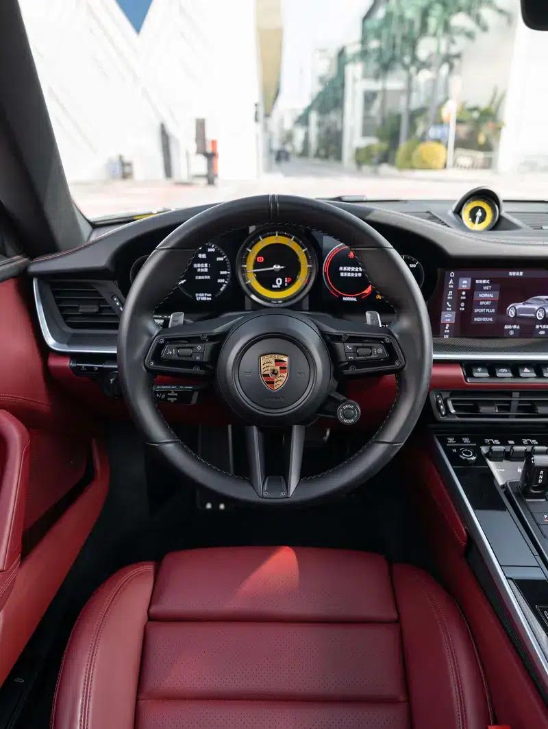 2022 Porsche 911 Carrera 4S 3.0T — миниатюра 16