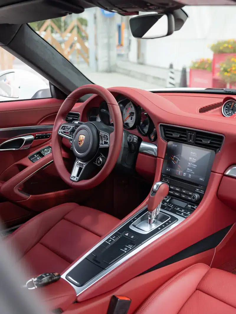 2016 Porsche 911 Carrera 4 3.0T — миниатюра 12