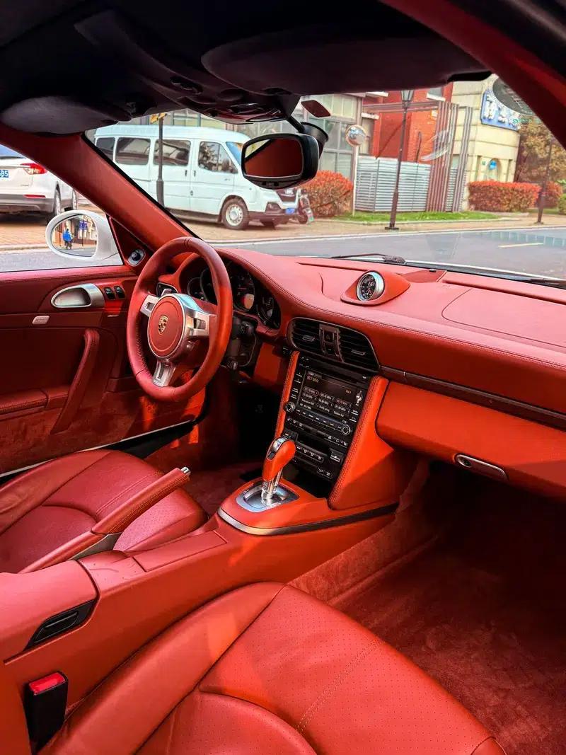 2010 Porsche 911 Carrera 4 3.6L — миниатюра 13