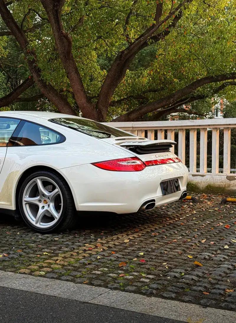 2010 Porsche 911 Carrera 4 3.6L — миниатюра 8