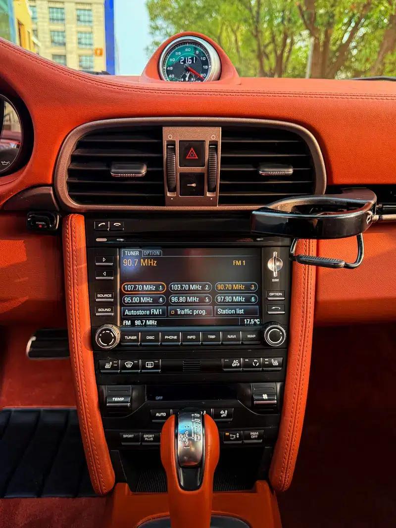2010 Porsche 911 Carrera 4 3.6L — миниатюра 9