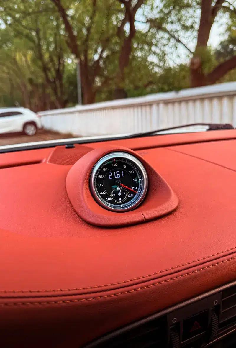 2010 Porsche 911 Carrera 4 3.6L — миниатюра 10