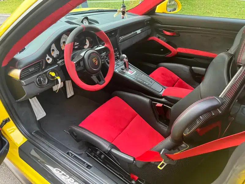 Porsche 911 2018 GT2 RS — миниатюра 11