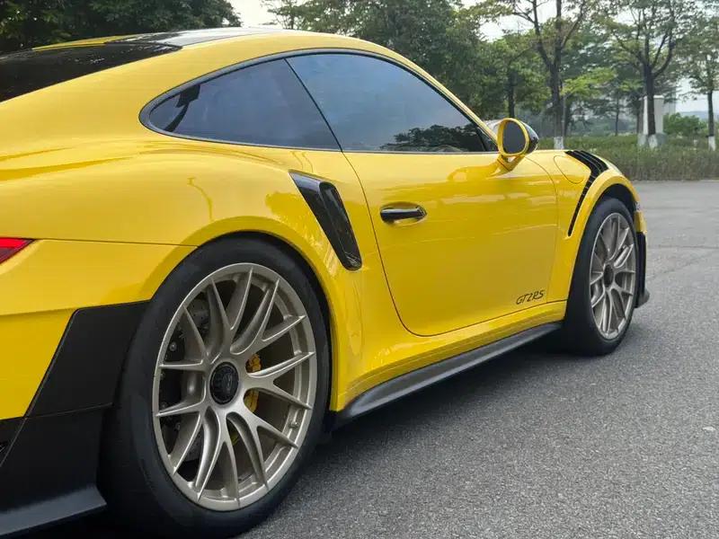 Porsche 911 2018 GT2 RS — миниатюра 7