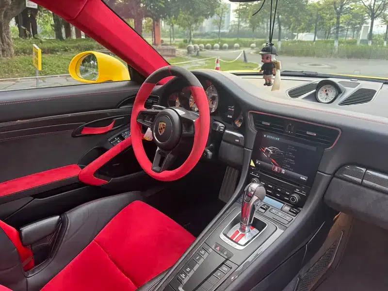Porsche 911 2018 GT2 RS — миниатюра 9