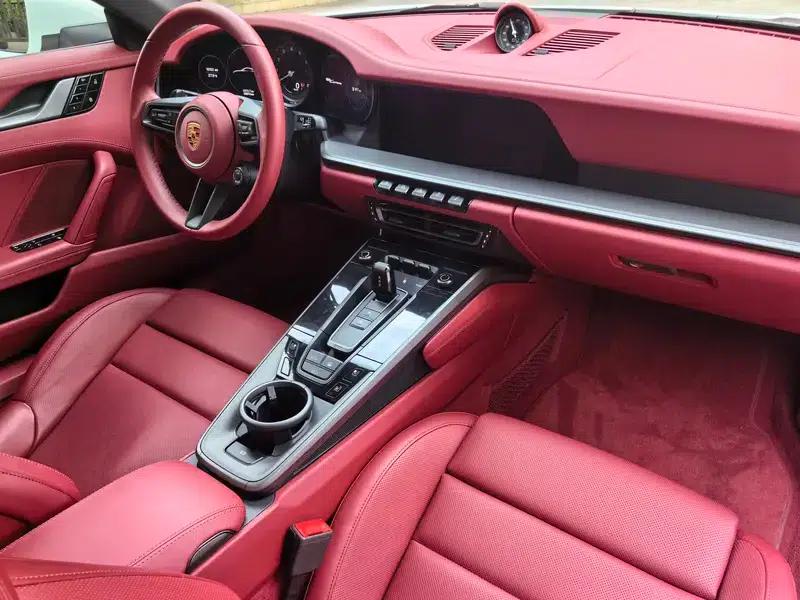 Porsche 911 2020 Carrera 3.0T — миниатюра 23