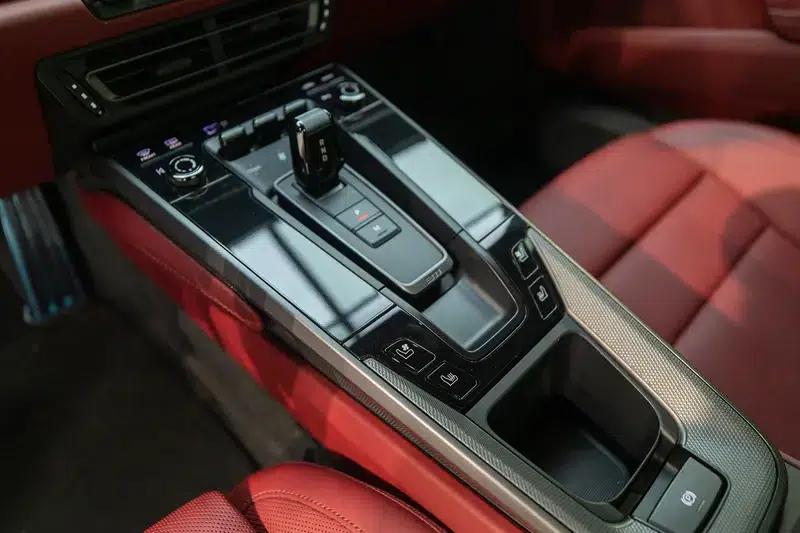 2022 Porsche 911 Carrera 3.0T — миниатюра 13