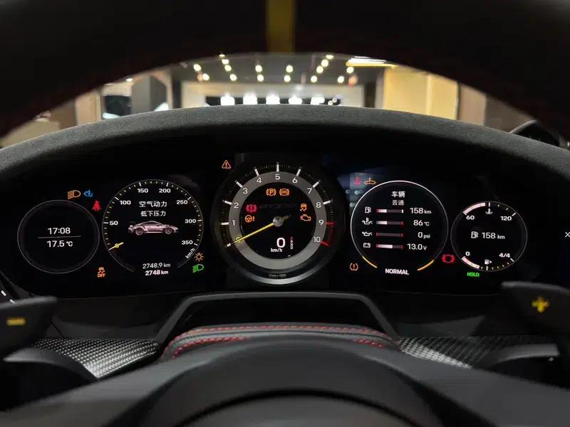 2024 Porsche 911 4.0L Automatic Rear-Wheel Drive 2-Seater (Parallel Import) — миниатюра 18