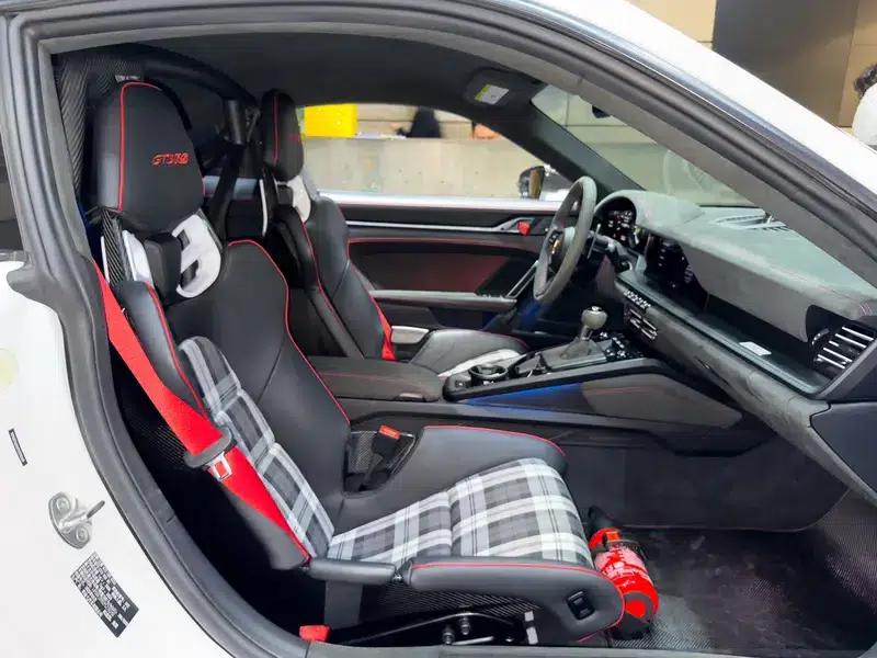 2024 Porsche 911 4.0L Automatic Rear-Wheel Drive 2-Seater (Parallel Import) — миниатюра 24