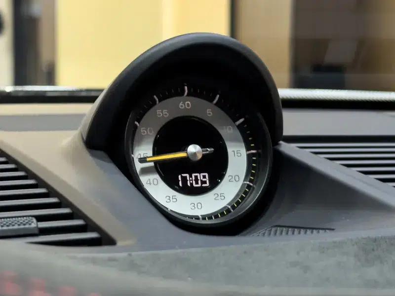 2024 Porsche 911 4.0L Automatic Rear-Wheel Drive 2-Seater (Parallel Import) — миниатюра 8