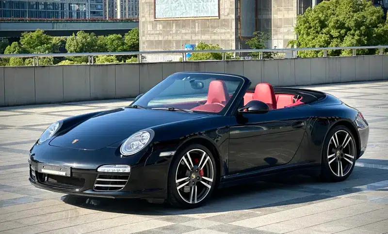 2010 Porsche 911 Carrera 4S Cabriolet 3.8L — миниатюра 1