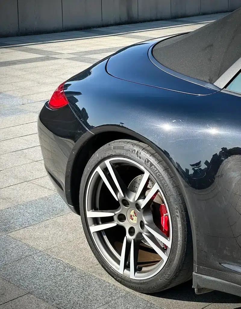 2010 Porsche 911 Carrera 4S Cabriolet 3.8L — миниатюра 12