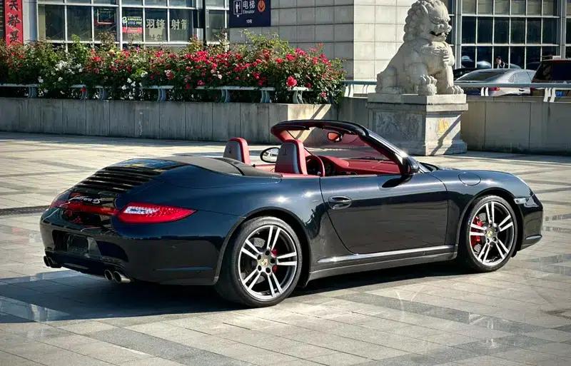 2010 Porsche 911 Carrera 4S Cabriolet 3.8L — миниатюра 18
