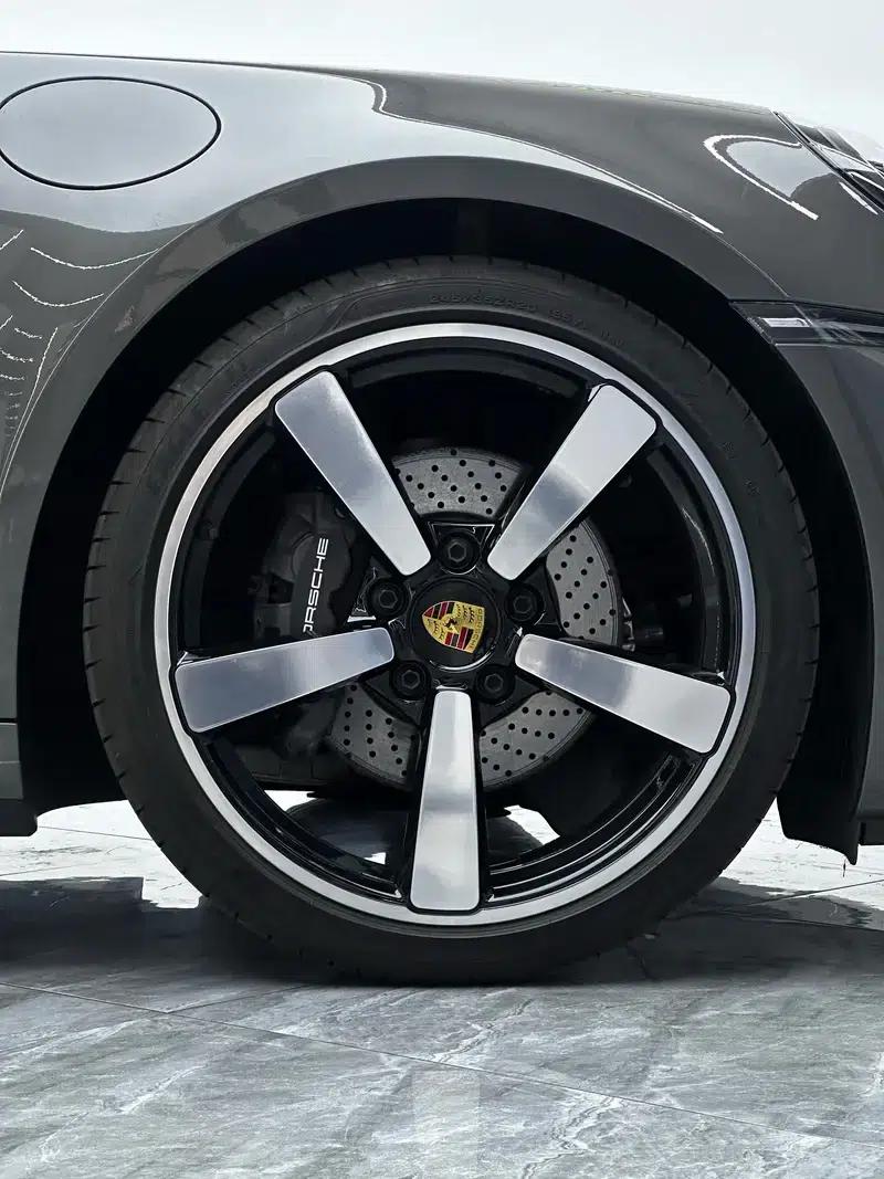2023 Porsche 911 Carrera 3.0T — миниатюра 8