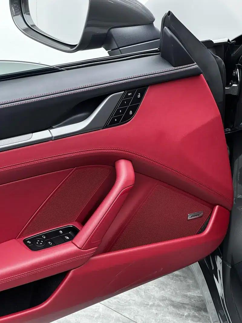 2023 Porsche 911 Carrera 3.0T — миниатюра 10