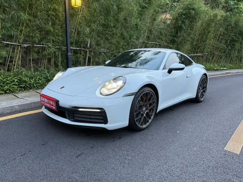 Porsche 911 2020 Carrera 3.0T — миниатюра 1