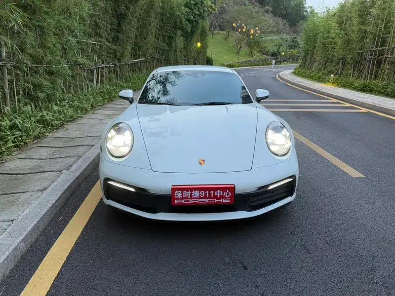 Porsche 911 2020 Carrera 3.0T — миниатюра 2