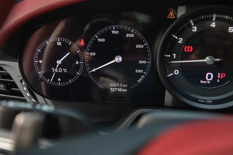 2023 Porsche 911 Carrera 3.0T — миниатюра 13