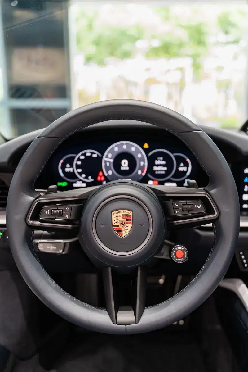 2025 Porsche 911 Carrera Cabriolet 3.0T — миниатюра 11