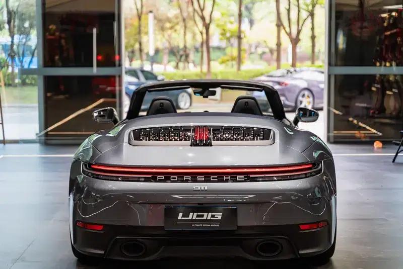2025 Porsche 911 Carrera Cabriolet 3.0T — миниатюра 6