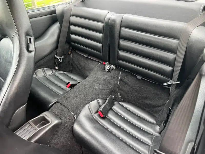 Porsche 911 1990 3.6L Automatic Rear-Wheel Drive 4-Seater Factory Custom Edition — миниатюра 24