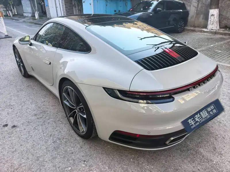 2022 Porsche 911 Carrera 3.0T — миниатюра 4