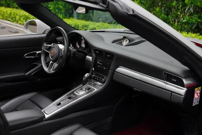 2016 Porsche 911 Targa 4 3.0T — миниатюра 37
