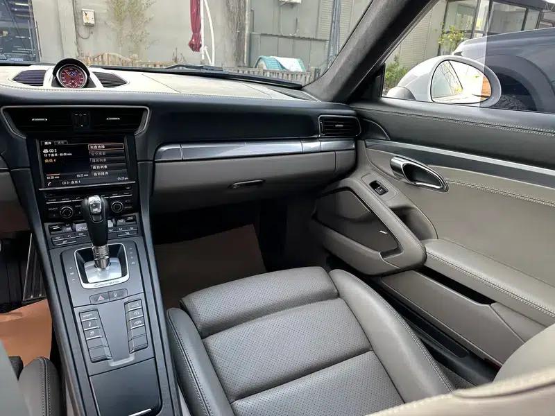 2012 Porsche 911 Carrera 3.4L — миниатюра 31
