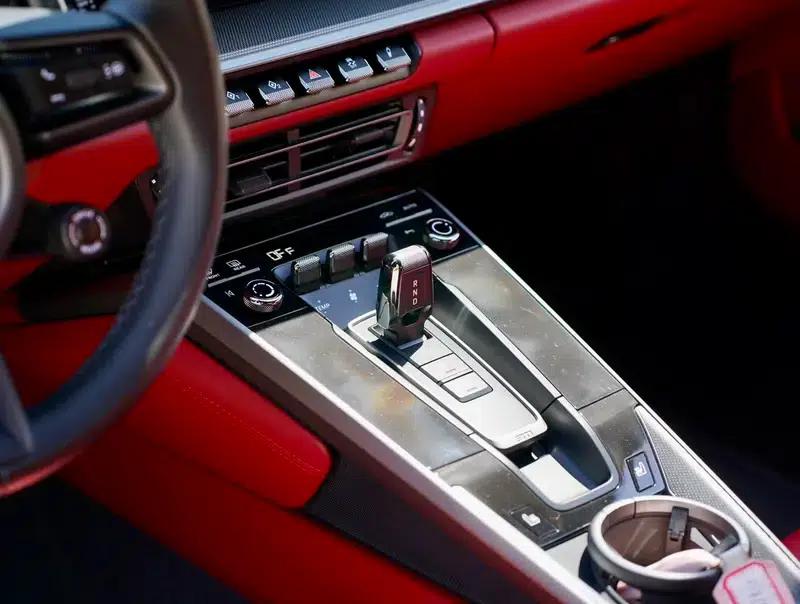 2023 Porsche 911 Carrera 3.0T — миниатюра 13