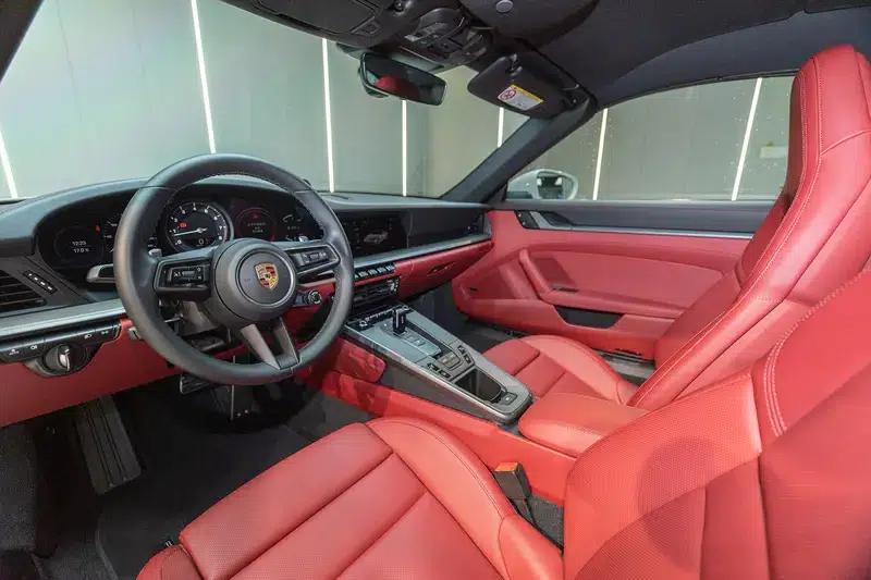 2023 Porsche 911 Targa 4 3.0T — миниатюра 18