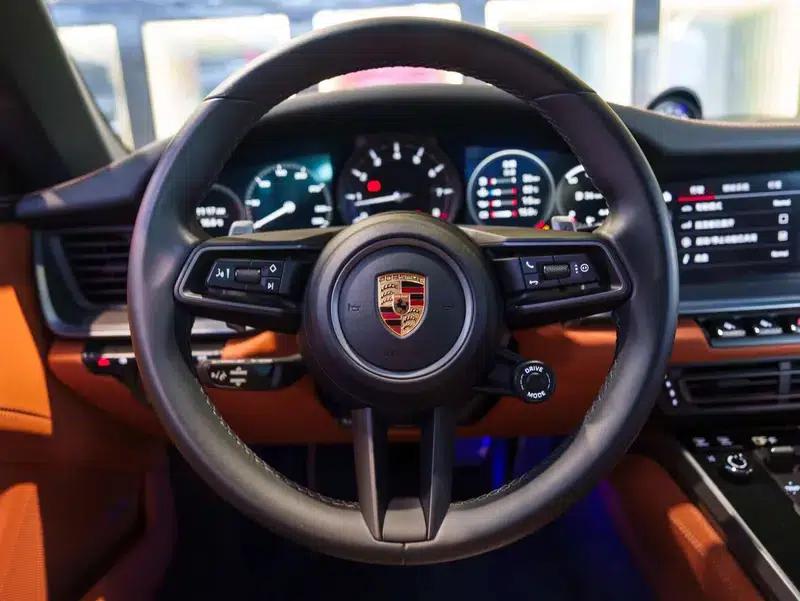 2022 Porsche 911 Carrera 3.0T — миниатюра 17