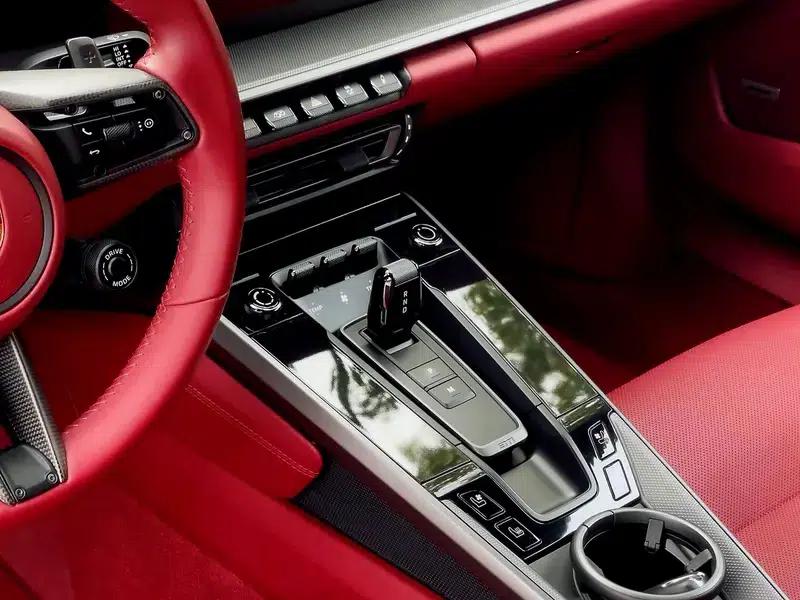 2022 Porsche 911 Carrera 3.0T — миниатюра 10