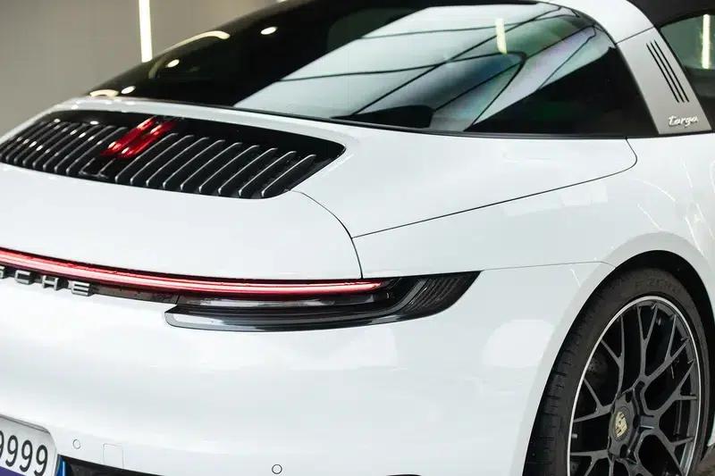 2023 Porsche 911 Targa 4 3.0T — миниатюра 9