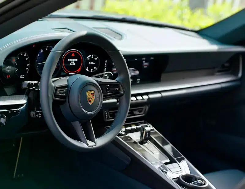 Porsche 911 2020 Carrera 3.0T — миниатюра 15