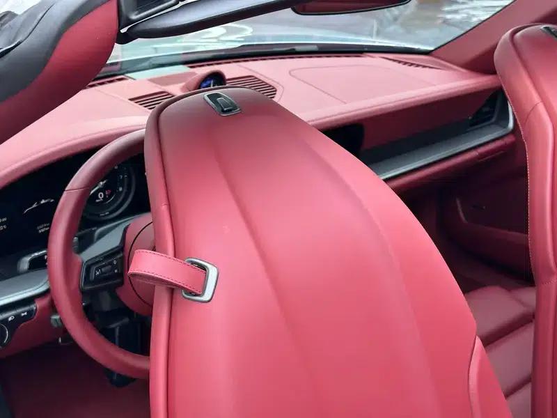 2023 Porsche 911 Targa 4 3.0T — миниатюра 10