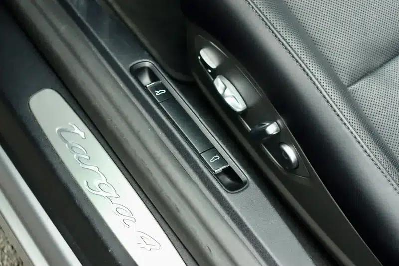 2016 Porsche 911 Targa 4 3.0T — миниатюра 8