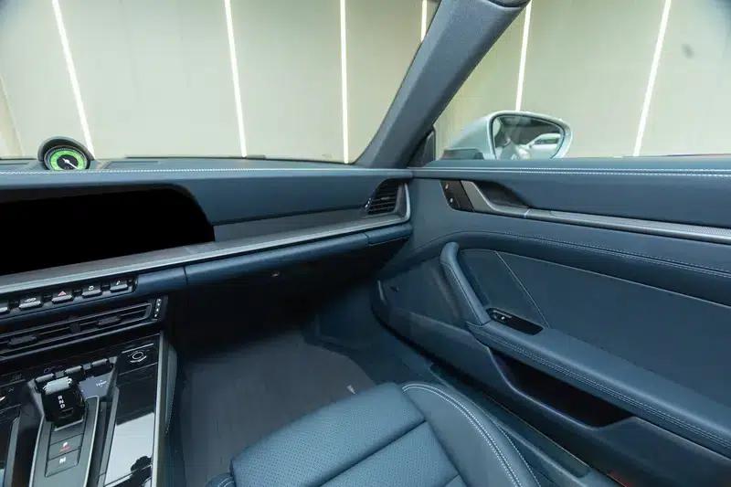 2023 Porsche 911 Carrera 3.0T — миниатюра 11