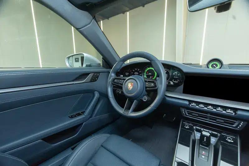 2023 Porsche 911 Carrera 3.0T — миниатюра 18