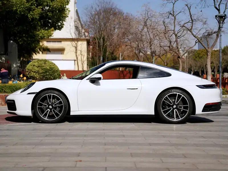 2023 Porsche 911 Carrera 3.0T — миниатюра 3