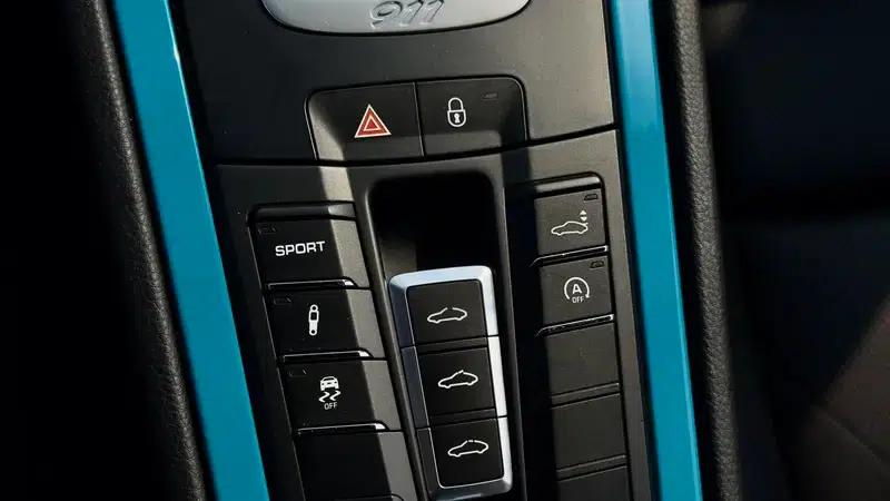 2016 Porsche 911 Carrera 3.0T — миниатюра 10