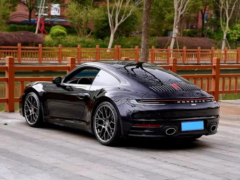 Porsche 911 2020 Carrera 4 3.0T — миниатюра 4