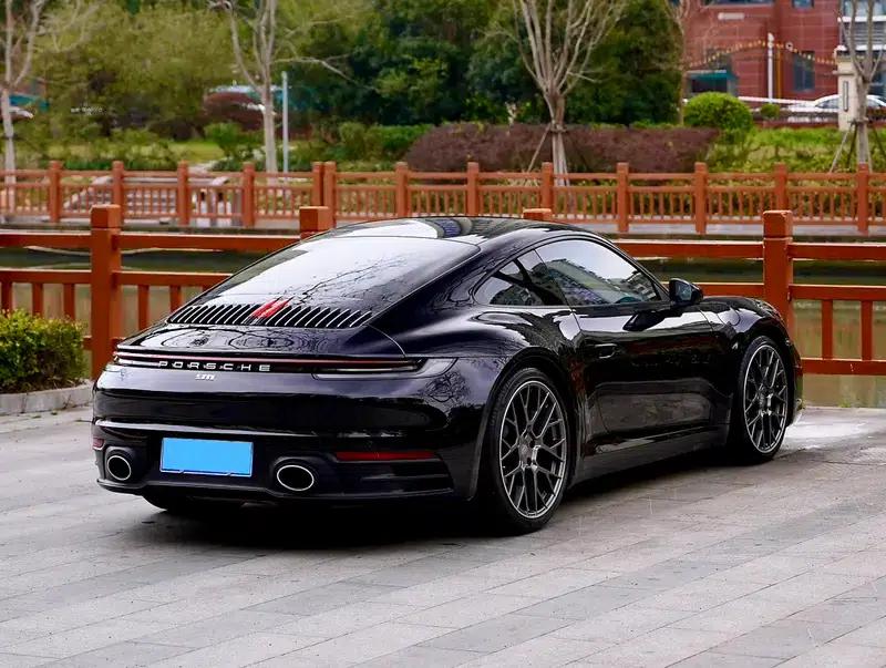 Porsche 911 2020 Carrera 4 3.0T — миниатюра 6