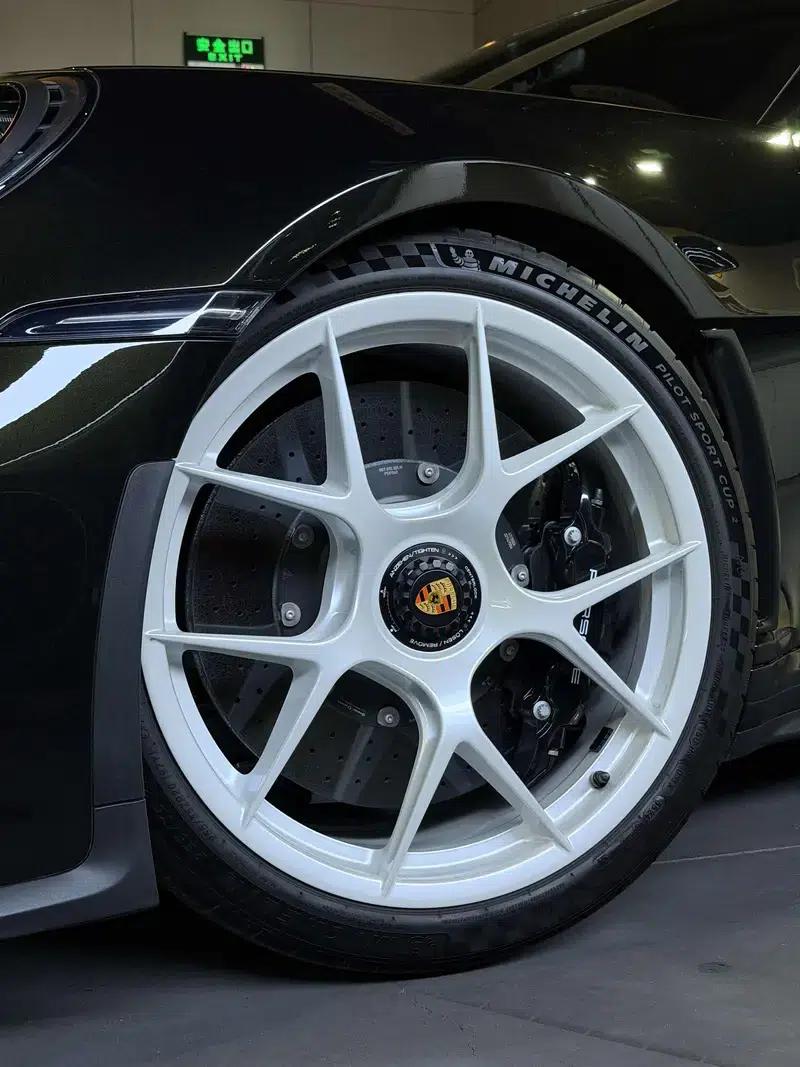 2024 Porsche 911 4.0L Manual Rear-Wheel Drive 2-Seater (Parallel Import) — миниатюра 3