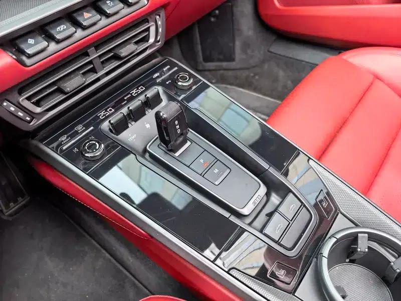 2020 Porsche 911 Targa 4 3.0T — миниатюра 23