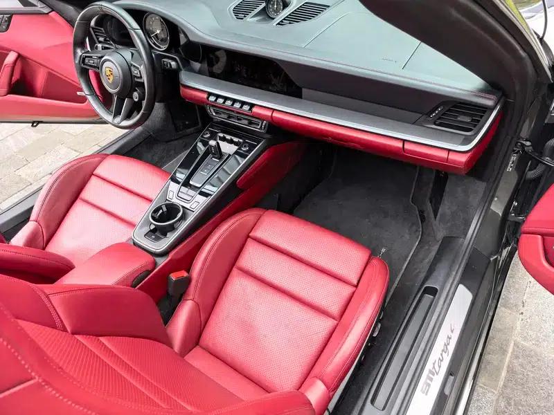 2020 Porsche 911 Targa 4 3.0T — миниатюра 32