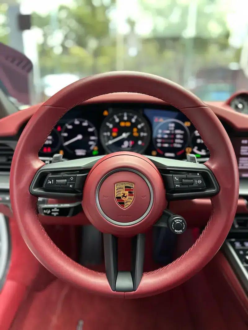 2023 Porsche 911 Carrera 3.0T — миниатюра 10