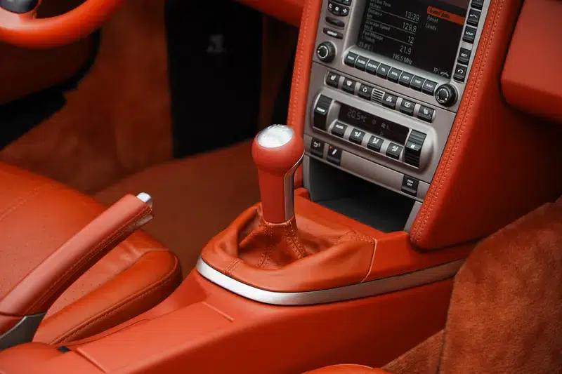 Porsche 911 2006 Carrera S Cabriolet MT 3.8L — миниатюра 32