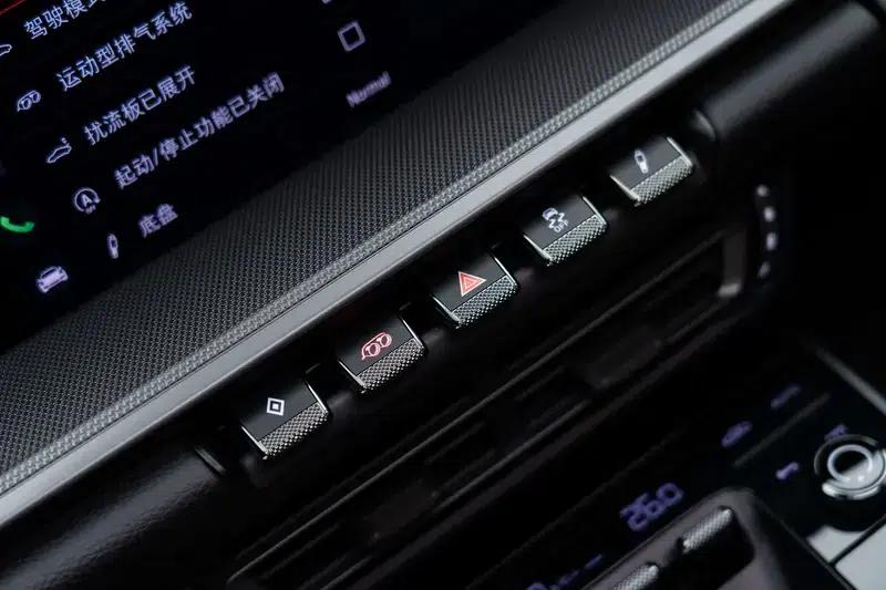 2023 Porsche 911 Carrera 3.0T — миниатюра 21