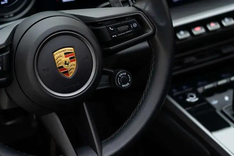 2023 Porsche 911 Carrera 3.0T — миниатюра 8