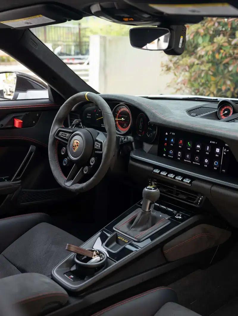 2023 Porsche 911 4.0L Automatic Rear-Wheel Drive 2-Seater (Parallel Import) — миниатюра 15
